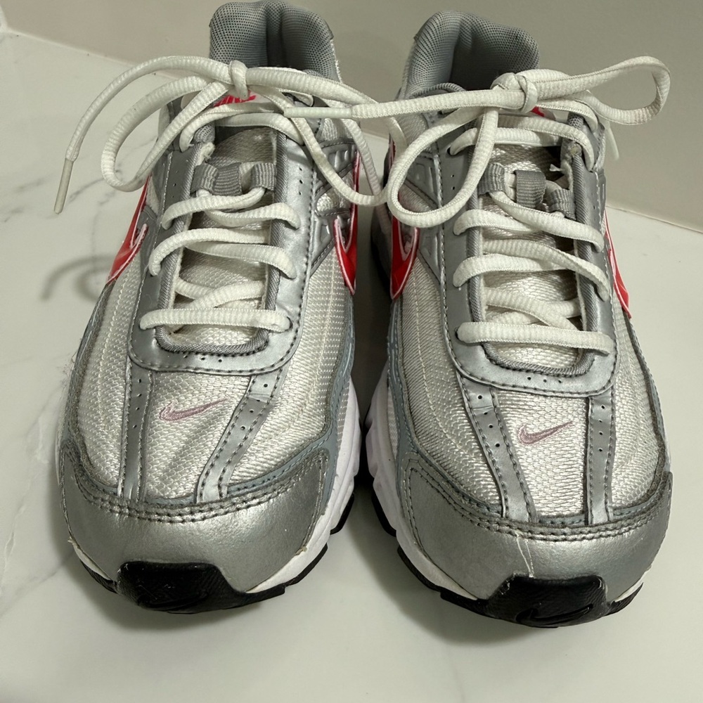 Nike Initiator Running Sneakers Women’s Shoe 8 - Picture 2 of 10